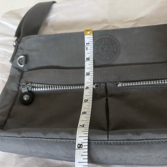 Kipling Medium Crossbody Bag.  Color: Gray. - Picture 4 of 6